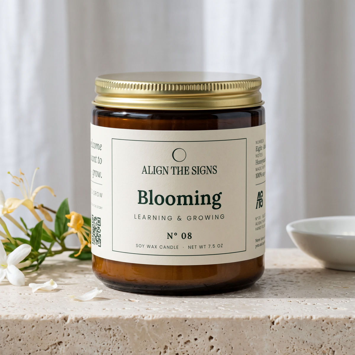 Blooming — No. 08, 9 oz amber jar candle with gold lid